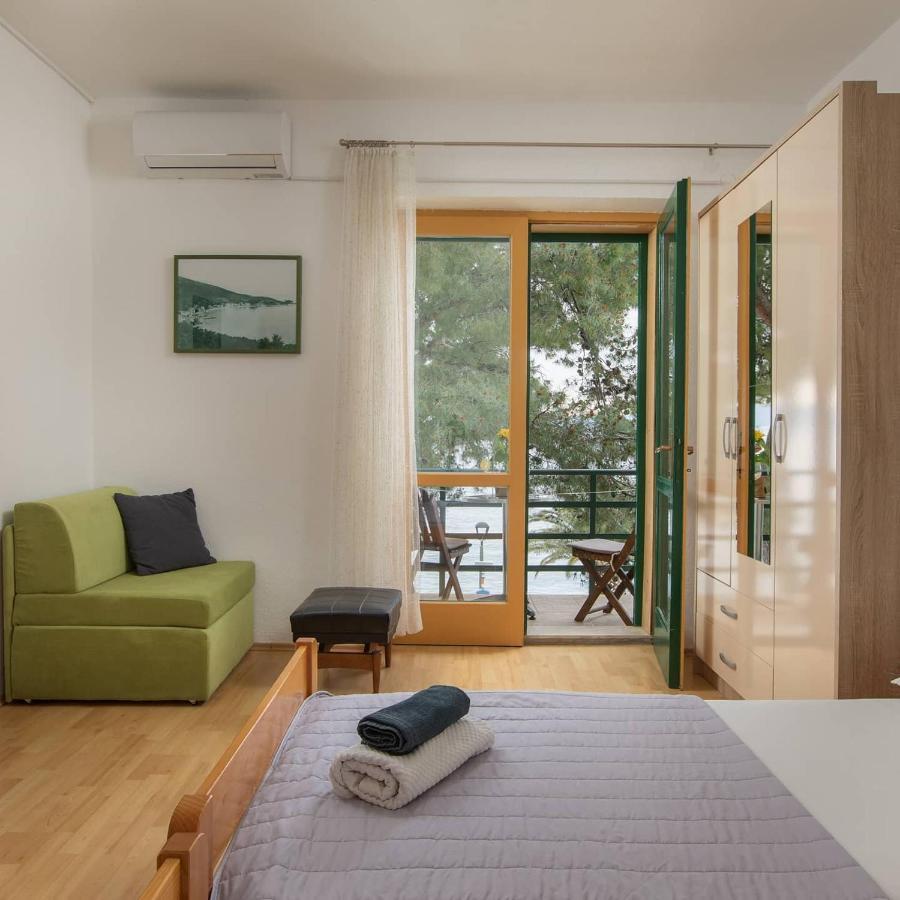Pine And Sunshine Apartments Подгора Экстерьер фото
